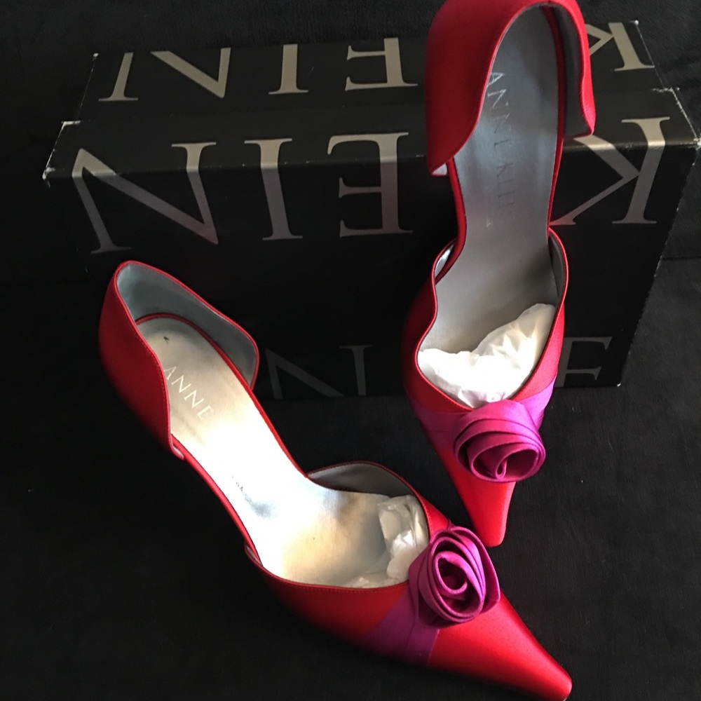 Anne Klein high heels never worn